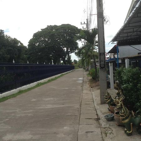 Space Ben Guest House @ Muangkao Sukhothai Exterior photo