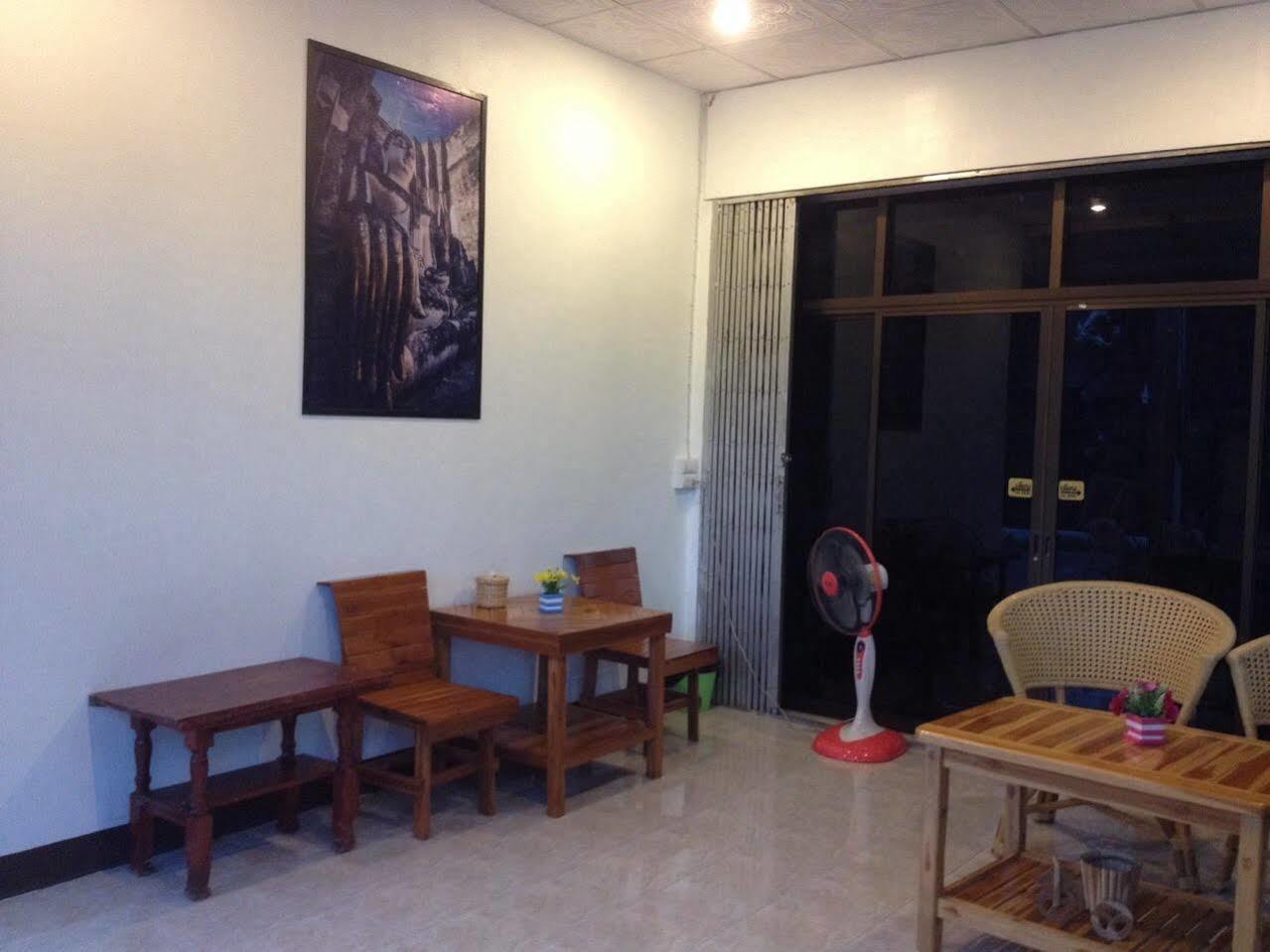 Space Ben Guest House @ Muangkao Sukhothai Exterior photo