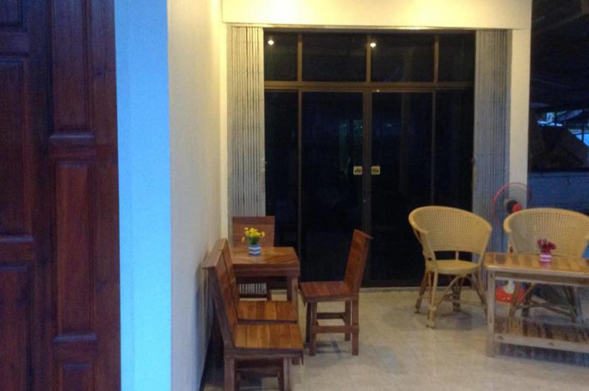Space Ben Guest House @ Muangkao Sukhothai Exterior photo